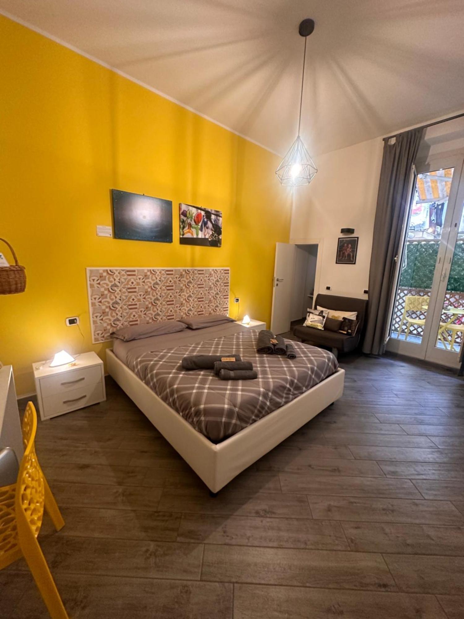 B&B Cosmoneapolitan Εξωτερικό φωτογραφία