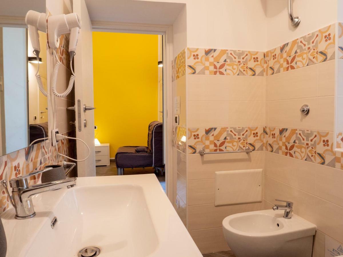 B&B Cosmoneapolitan Δωμάτιο φωτογραφία